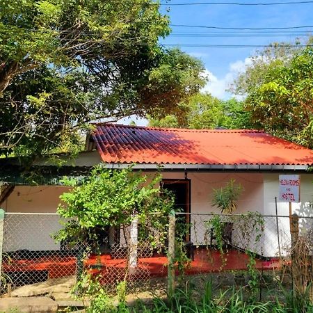 Helena Hostel Dikwella Ngoại thất bức ảnh